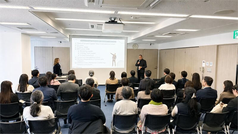 満席となったセミナー会場で講演を聴く来場者